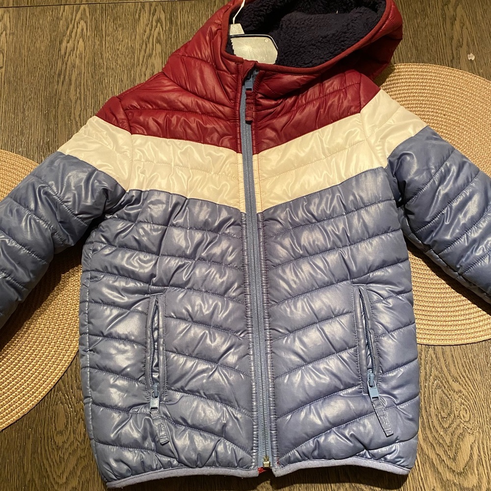 Kids coat size 5-6 and 10-12